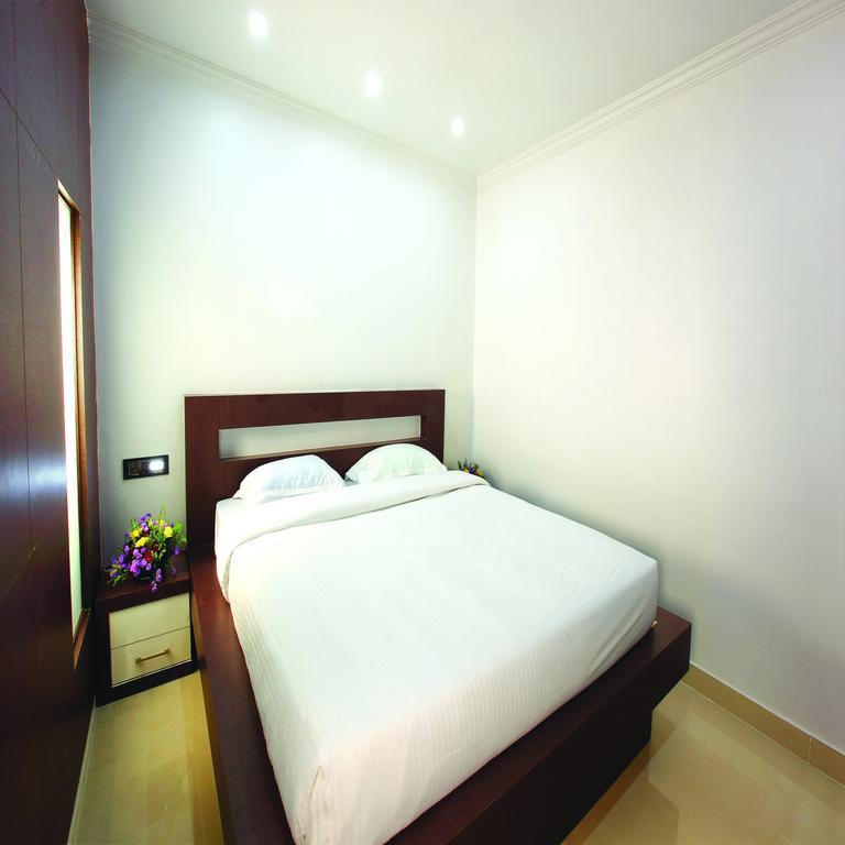 Holiday Hill Hotel & Suites Sultan Bathery Esterno foto