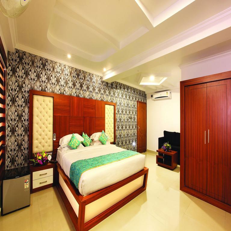 Holiday Hill Hotel & Suites Sultan Bathery Esterno foto