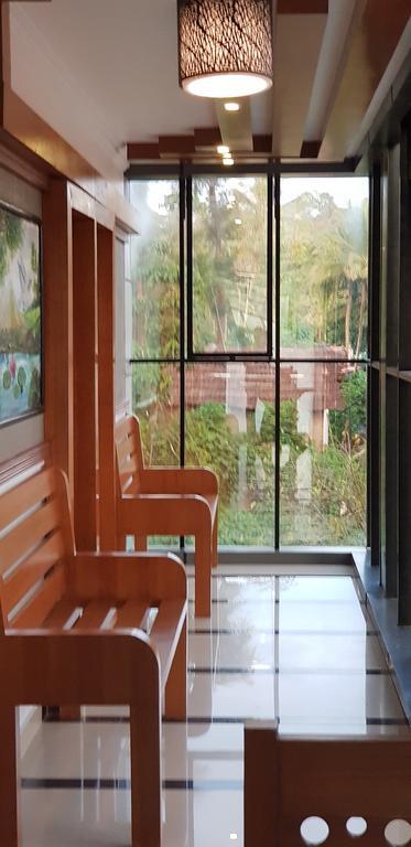 Holiday Hill Hotel & Suites Sultan Bathery Esterno foto
